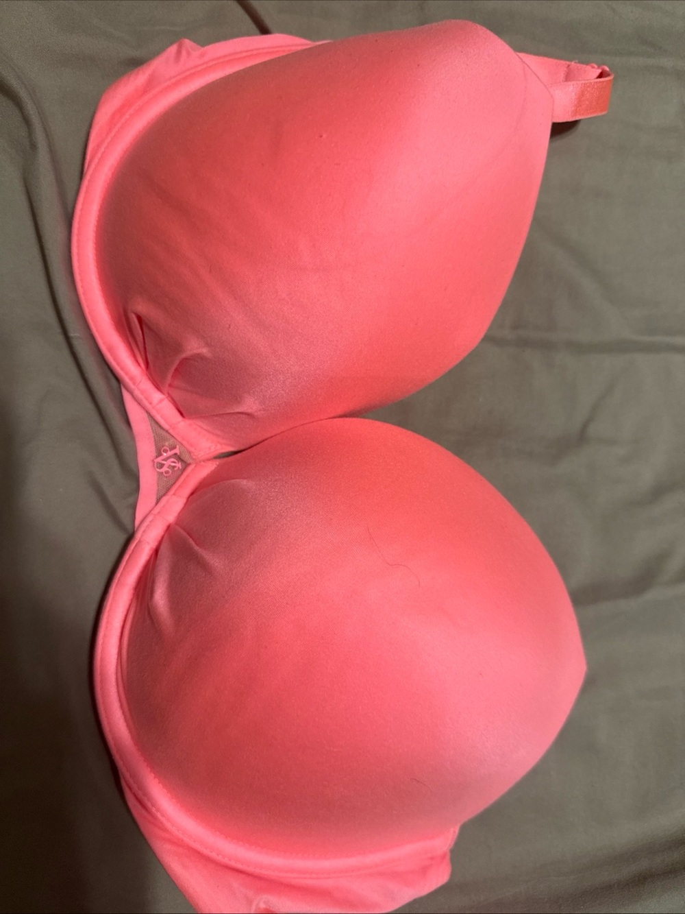 Victoria's Secret Coral Pink Seamless Fabulous Plunge Bra 36DD
